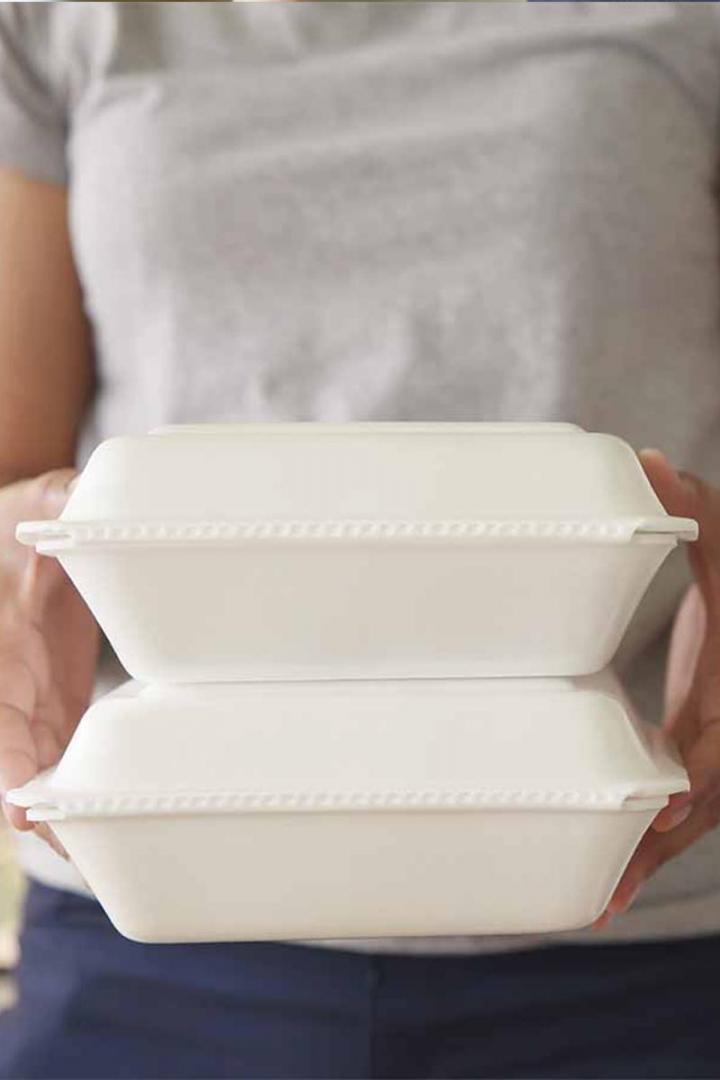 Grâce à notre service de portage de repas, dégustez des repas complets sans faire les courses ni la cuisine.